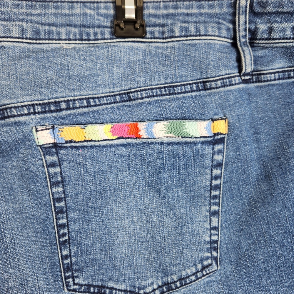 Candace Cameron Bure Jeans Womens 30W Blue Raw Hem Embroidered Pockets A593157 - Picture 11 of 11